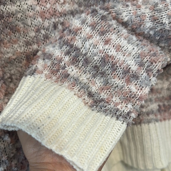 Maurices Gray, white and Pink V-Neck Hooded Sweater - Picture 5 of 9